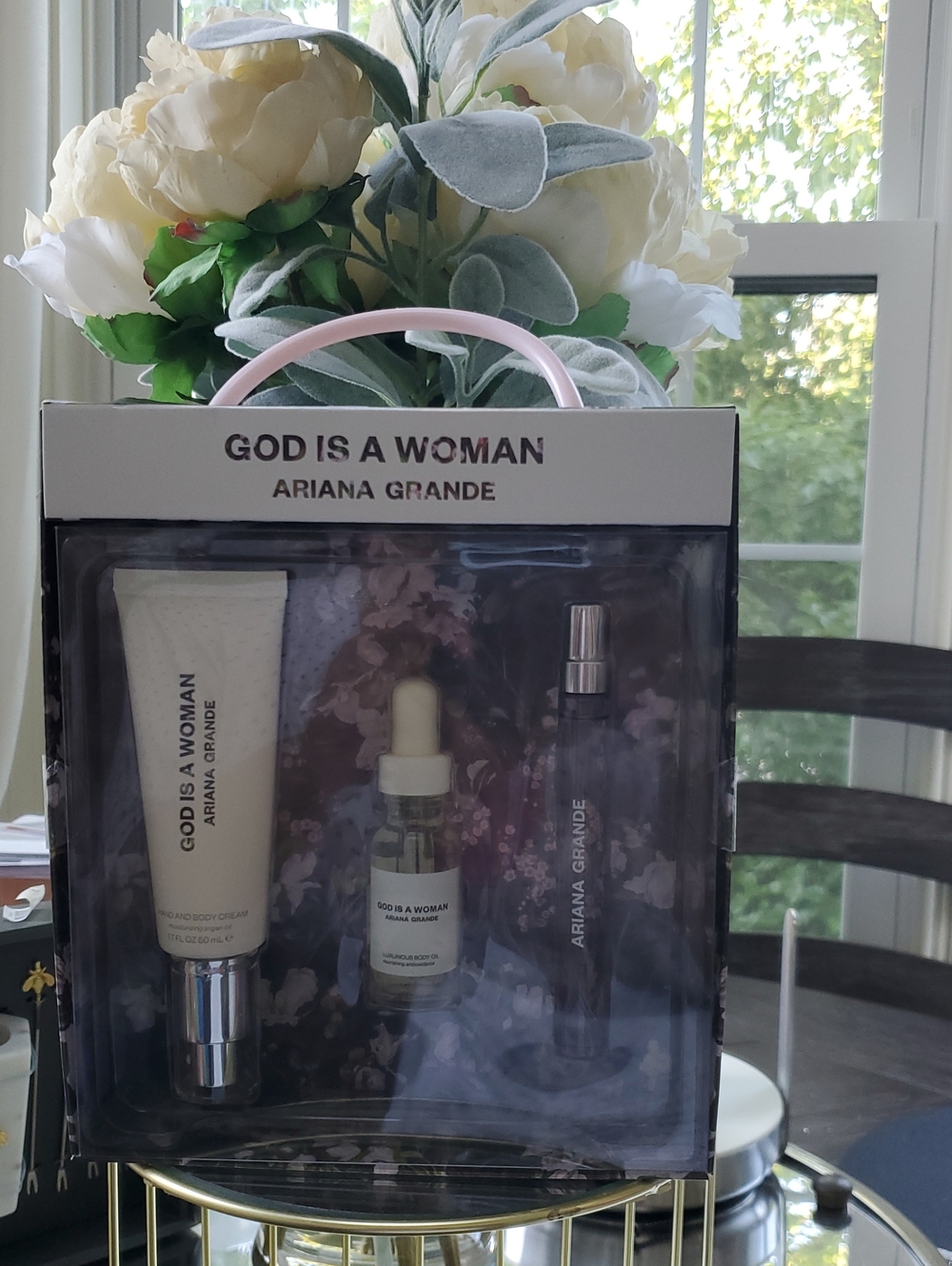 Ariana Grande God Is A Woman Fragrance Set - Pink Handle, Black & White Box
